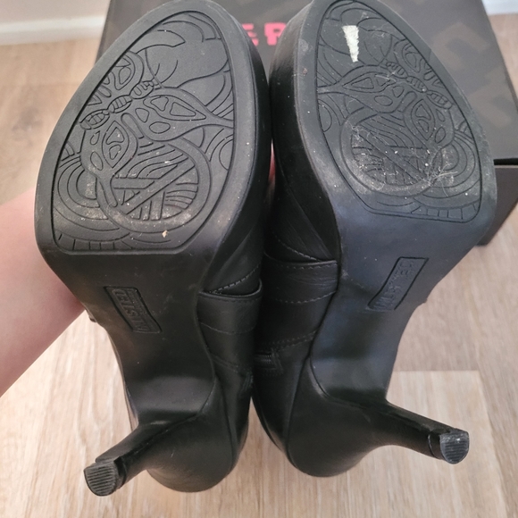 Unlisted Booties - Picture 4 of 10